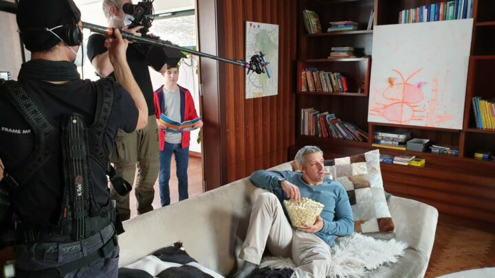 b8e9cec9 b4de 4229 ad9b e7418ce1c69a